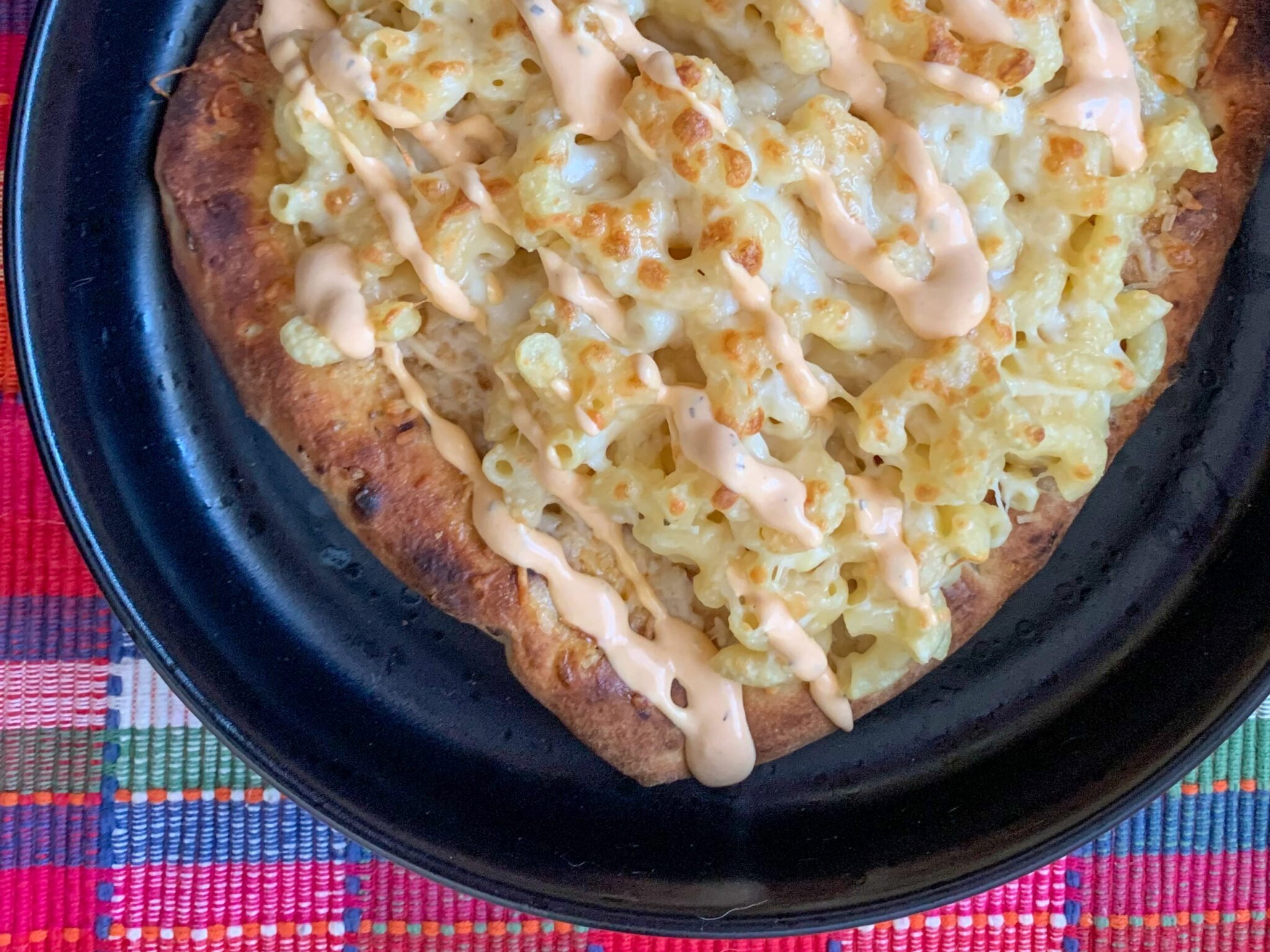 Garlic Smashed Buffalo Mac and Cheese Pizza - Mac and Cheese Club