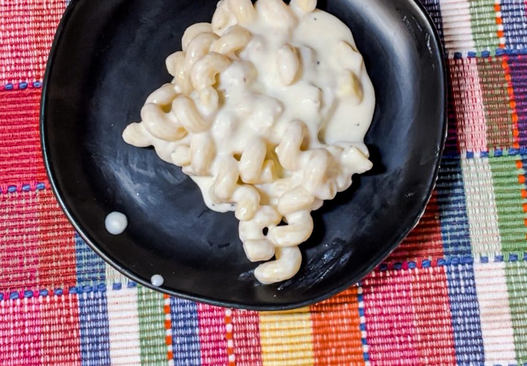 Black Pepper Gouda and Cream Mac and Cheese