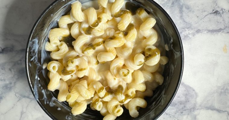Goat Cheese and Caramelized Onion Cheddar mac and cheese recipe